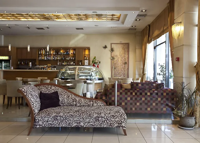 Crystal City Hotel